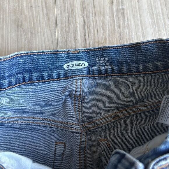 Old Navy Sky Hi Straight Jeans Size 4 - Picture 5 of 6